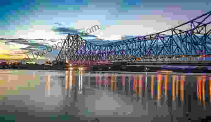 Howrah Bridge, Kolkata Unbelievable Pictures And Facts About Kolkata